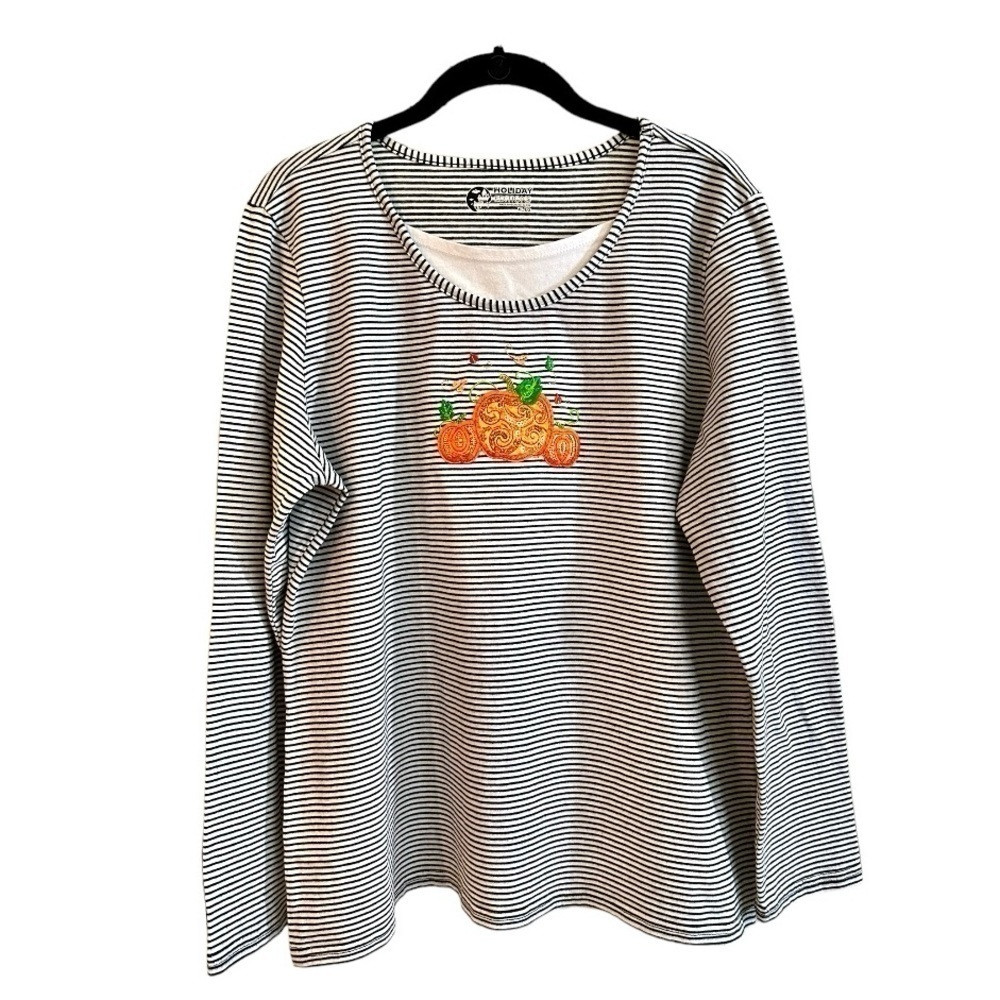 HOLIDAY EDITIONS,WOMENS BLUE & WHITE STRIPE SHIRT WITH PUMPKINS ON FRONT.SIZE XL